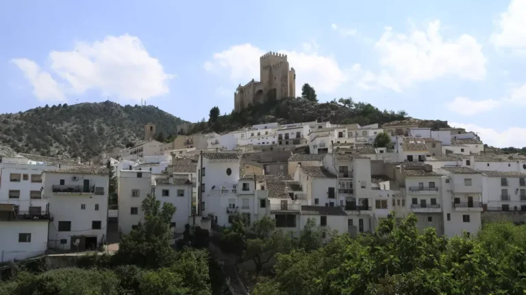 Panorámica de Vélez Blanco en Almería Falk2 / Wikimedia Commons
